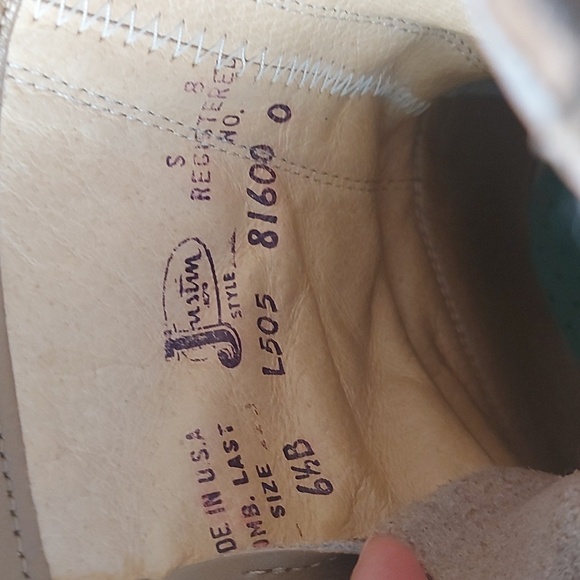 Justin Boots Tan Lace-Up Footwear - Picture 5 of 8